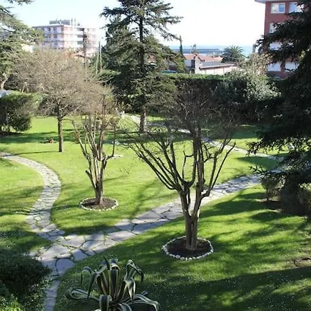 Nuevo Estudio En Castro-urdiales Lägenhet